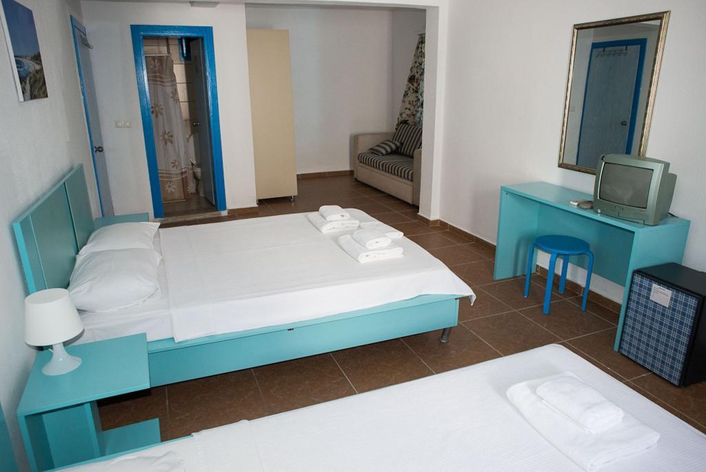 Esmana Hotel Bitez Szoba fotó
